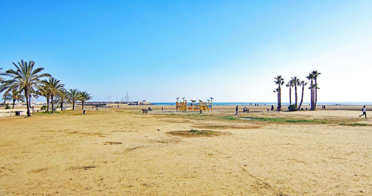コマルガApartamento En La Playa Con Terrazaアパートメント エクステリア 写真